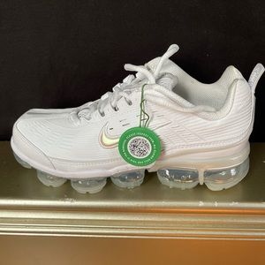 Brand new Nike vapor max